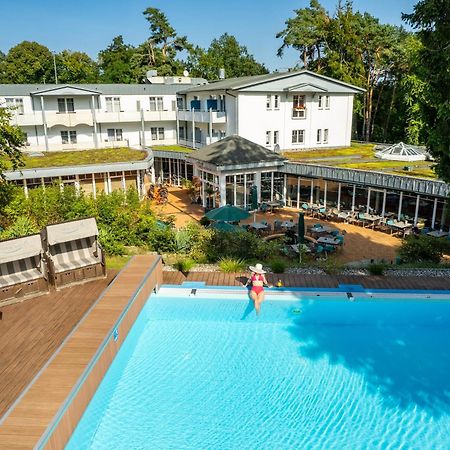 Ostseehotel Villen Im Park - Ein Rovell Hotel Heringsdorf  Bagian luar foto