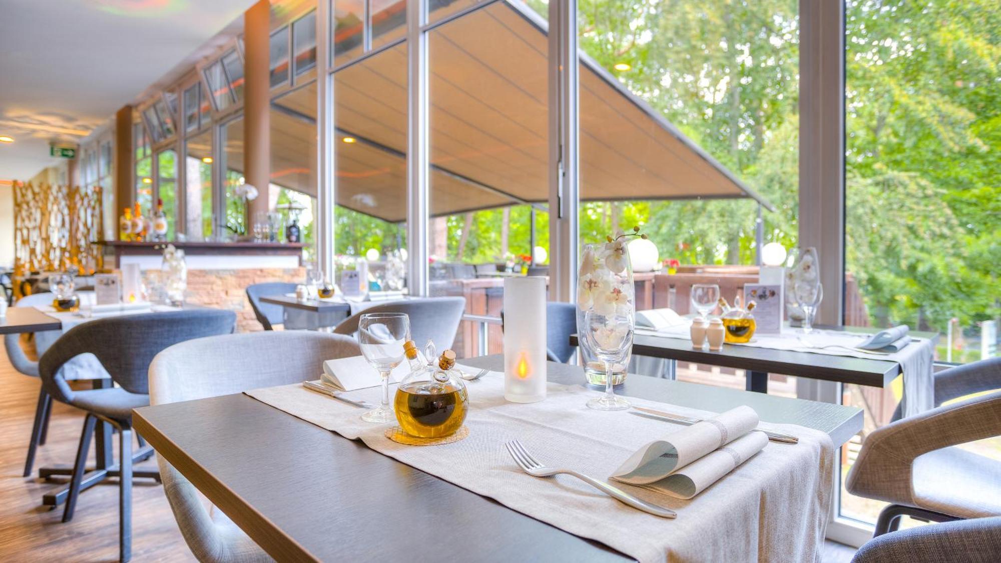 Ostseehotel Villen Im Park - Ein Rovell Hotel Heringsdorf  Bagian luar foto