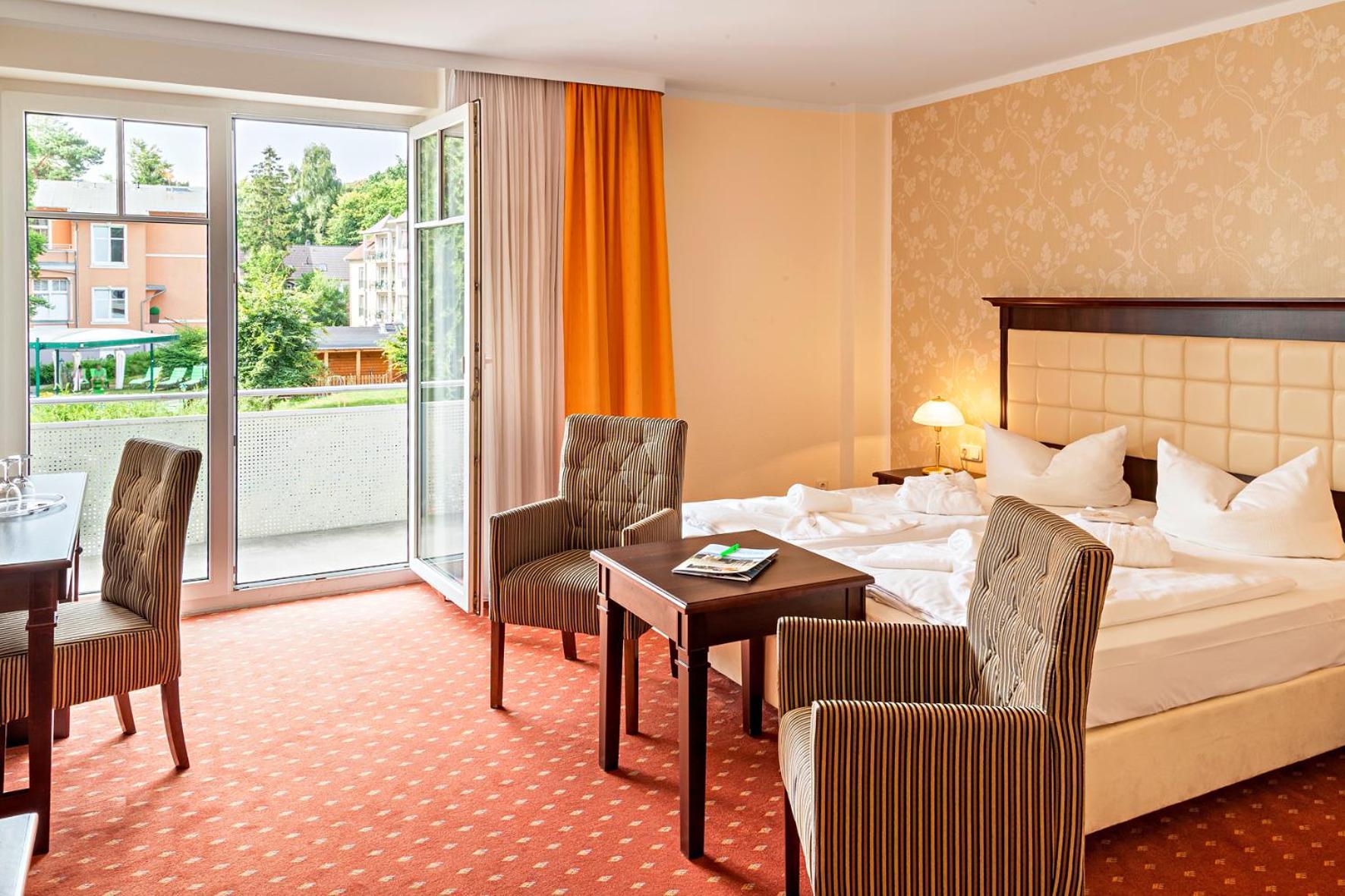 Ostseehotel Villen Im Park - Ein Rovell Hotel Heringsdorf  Bagian luar foto