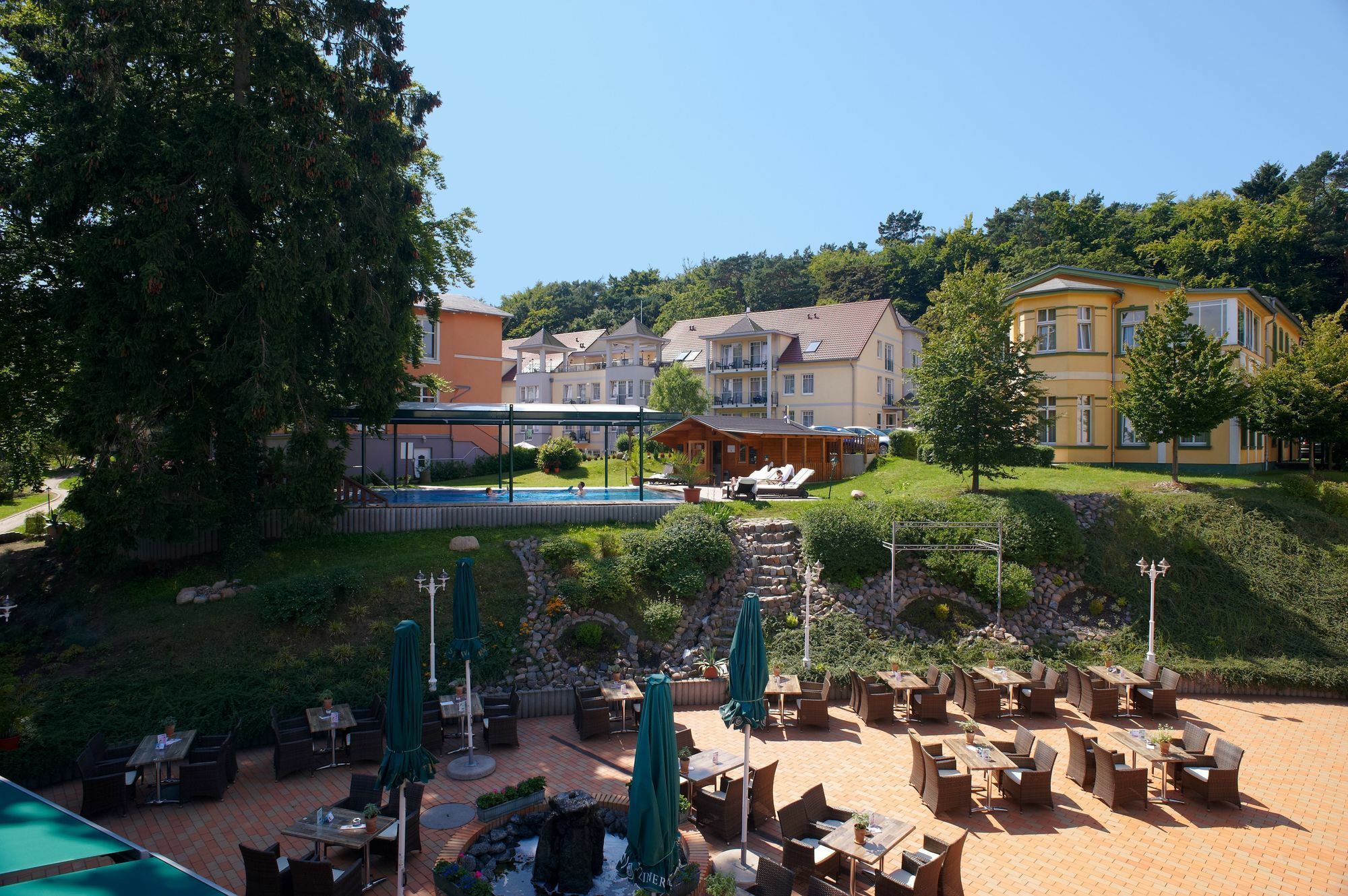 Ostseehotel Villen Im Park - Ein Rovell Hotel Heringsdorf  Bagian luar foto